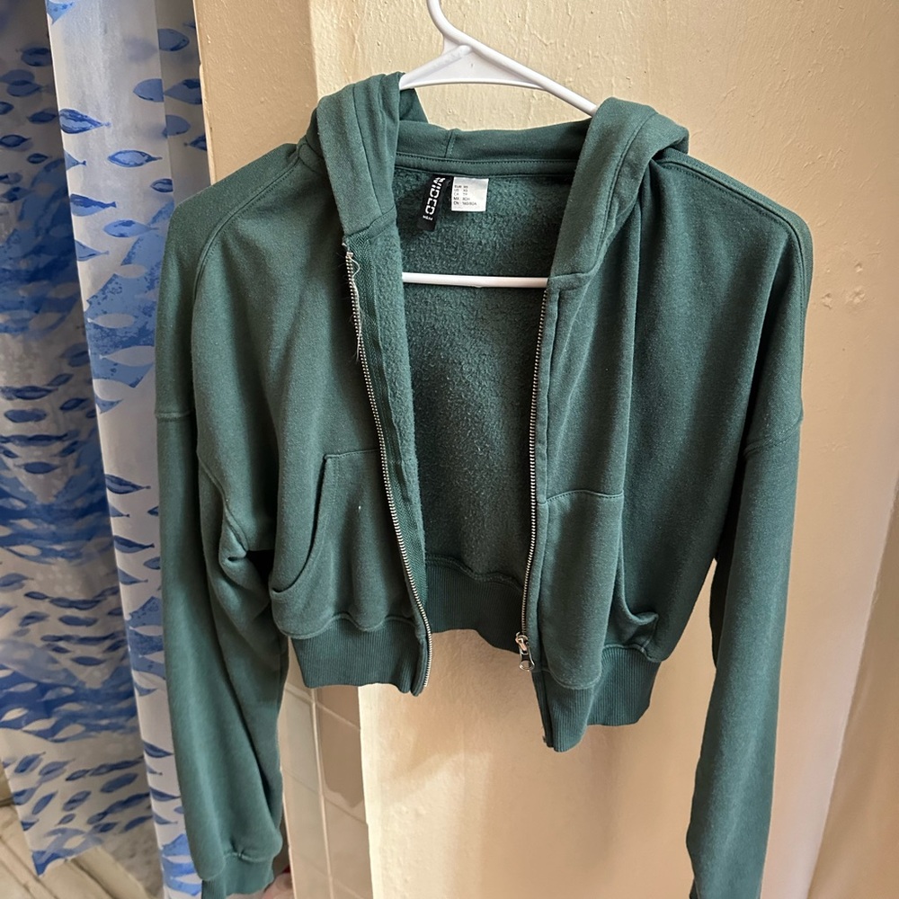 H&M zipped hoodie cropped